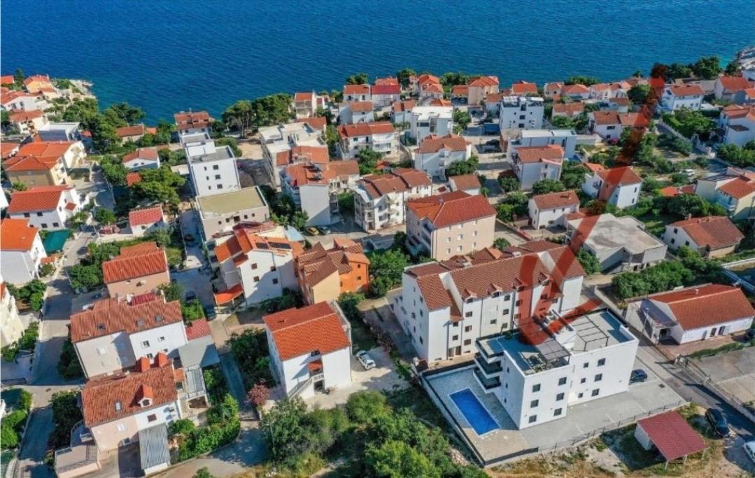 Apartment Agnes With 63 M2 Rooftop Terrace, Grill And Pool Okrug Gornji Exteriér fotografie
